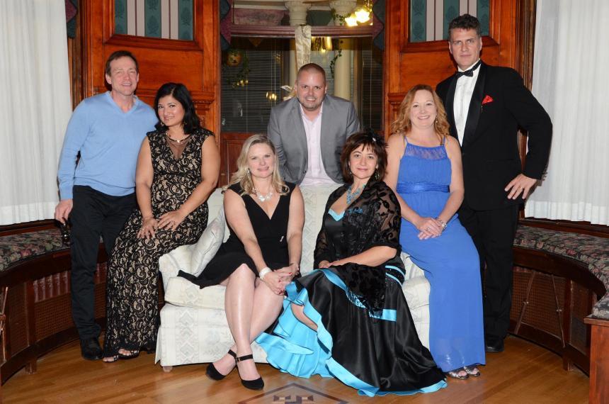 Wedding photographers London Ontario. Columbia Photos is wedding photography based in London Ontario. Owner and pro photographer is Phil Vanderpost.