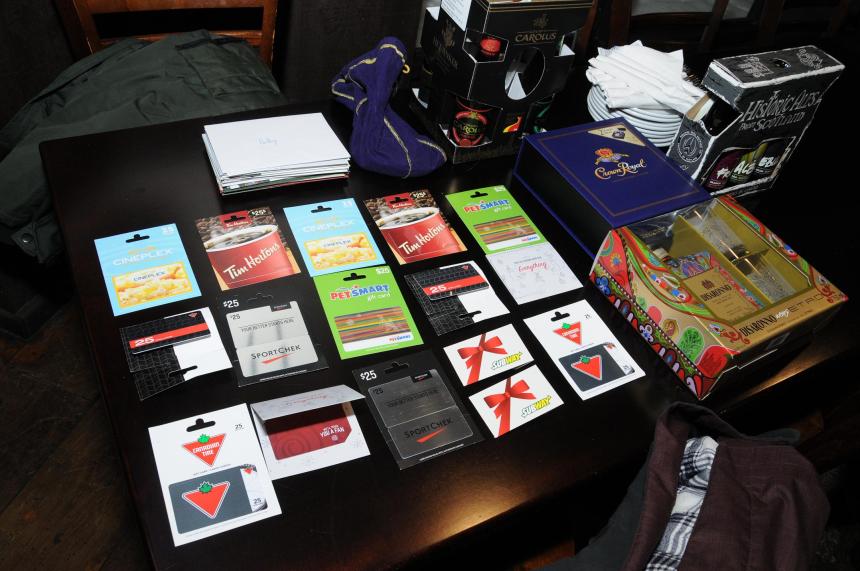 Wedding photographers London Ontario. Columbia Photos is wedding photography based in London Ontario. Owner and pro photographer is Phil Vanderpost.