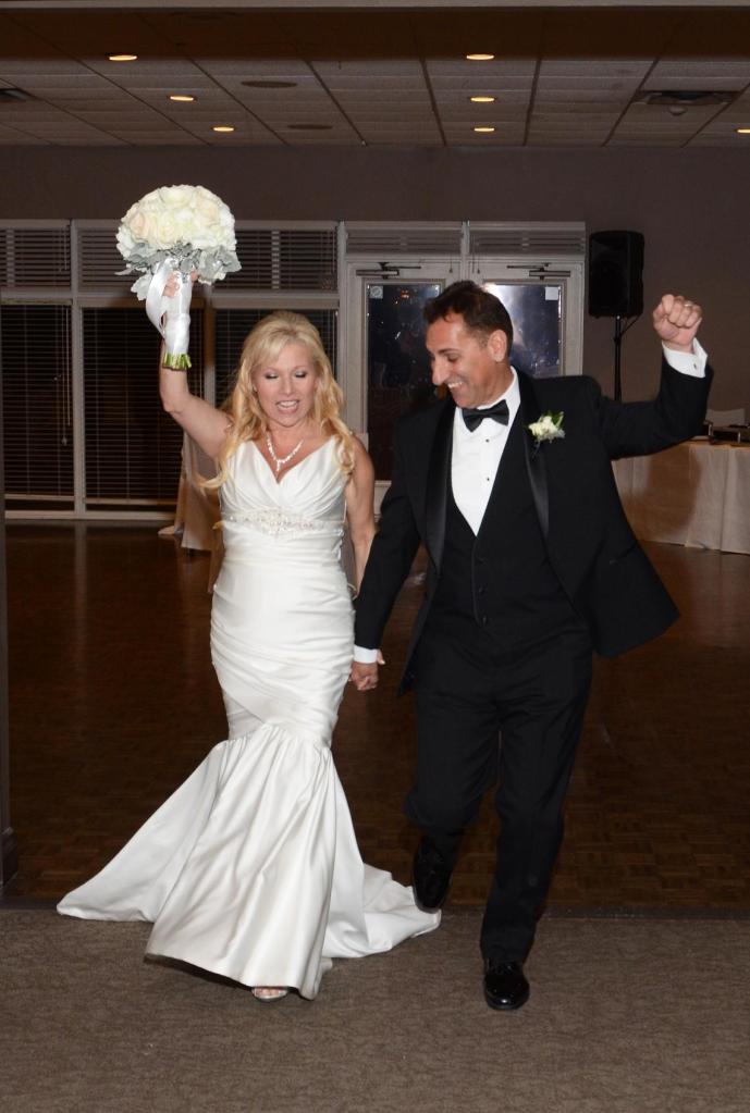 Wedding photographers London Ontario. Columbia Photos is wedding photography based in London Ontario. Owner and pro photographer is Phil Vanderpost.