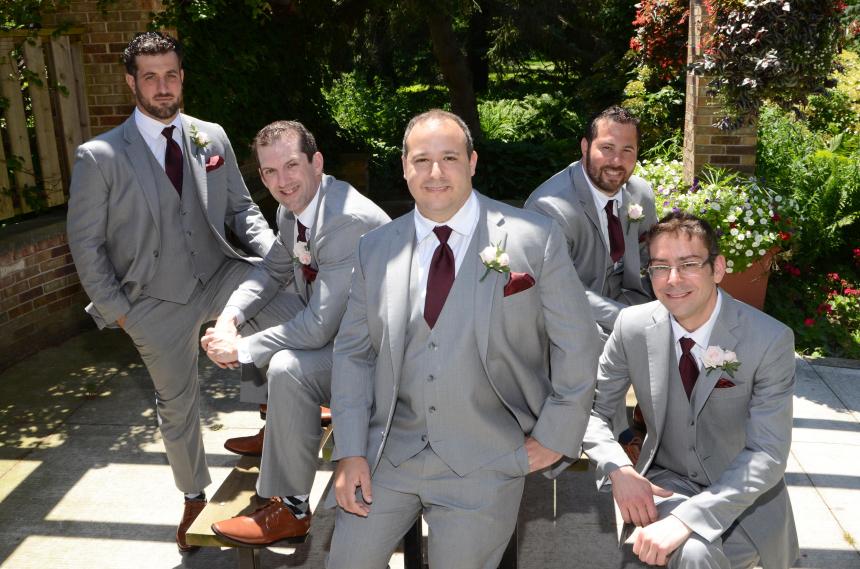 Wedding photographers London Ontario. Columbia Photos is wedding photography based in London Ontario. Owner and pro photographer is Phil Vanderpost.