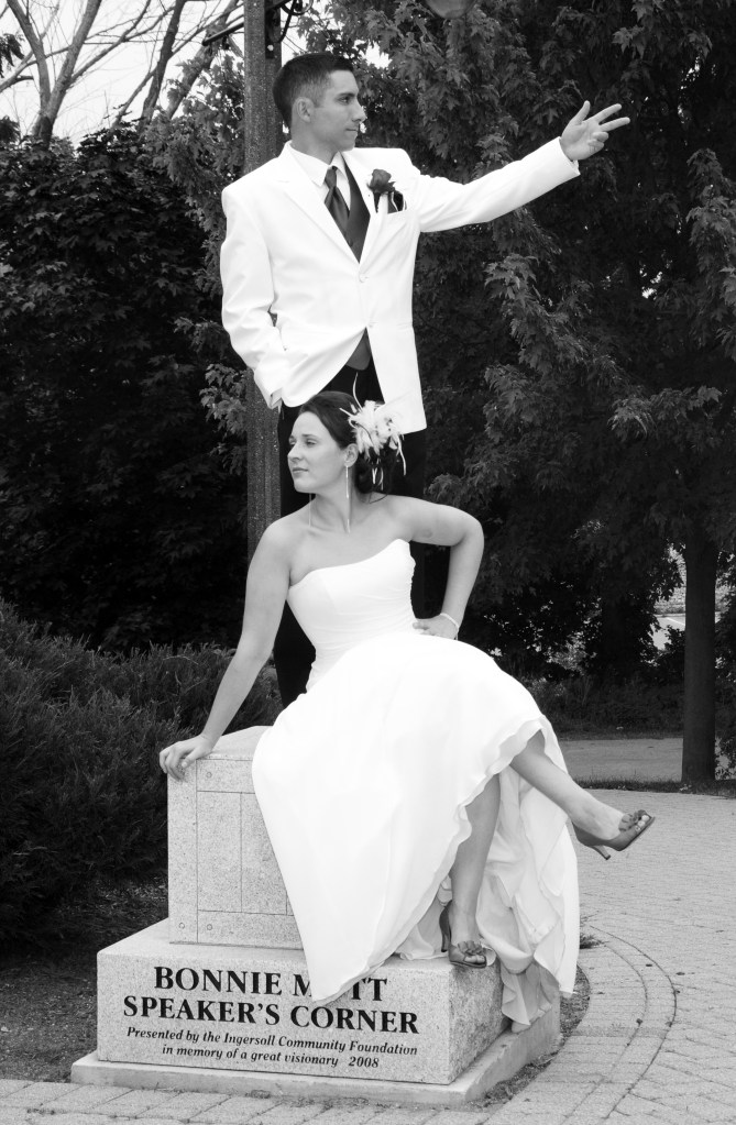 Wedding photographers London Ontario. Columbia Photos is wedding photography based in London Ontario. Owner and pro photographer is Phil Vanderpost.