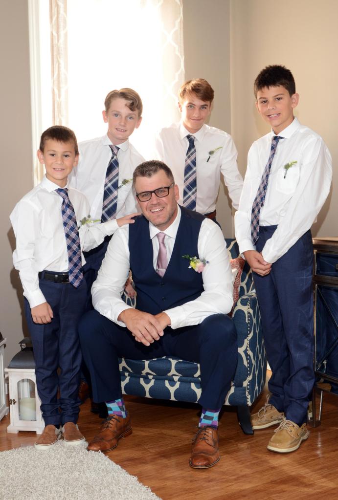 Wedding photographers London Ontario. Great country wedding photos by Columbia Photos.