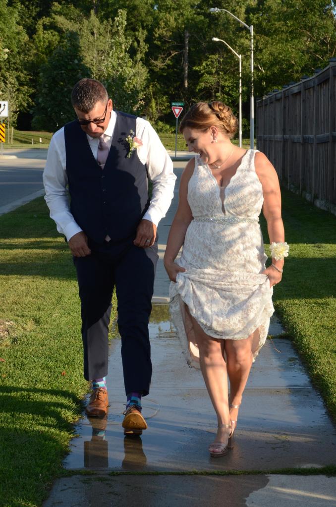 Wedding photographers London Ontario. Great country wedding photos by Columbia Photos.
