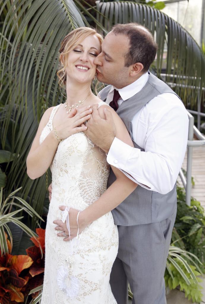 Wedding photographers London Ontario. Columbia Photos is wedding photography based in London Ontario. Owner and pro photographer is Phil Vanderpost.