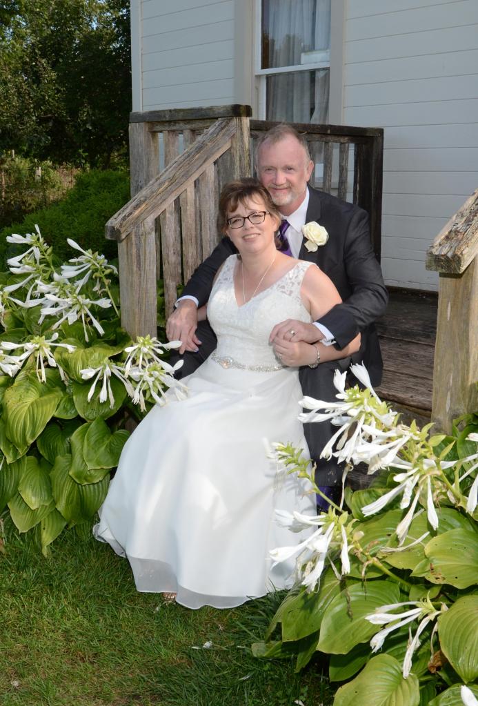 Wedding photography London Ontario. Great country wedding photos by Columbia Photos.