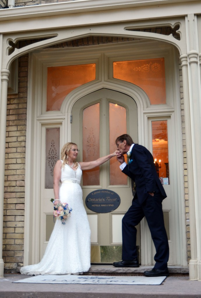 Wedding photographers London Ontario. Columbia Photos is wedding photography based in London Ontario. Owner and pro photographer is Phil Vanderpost.