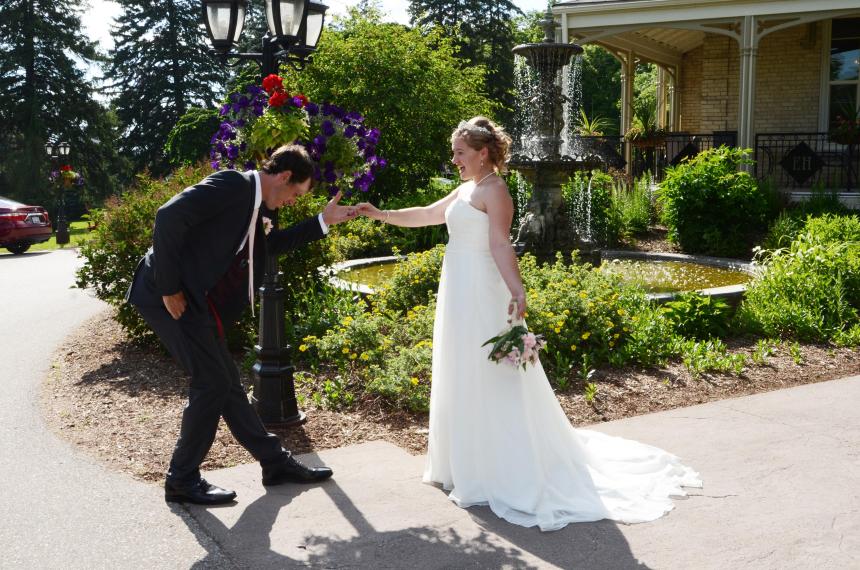 Wedding photographers London Ontario. Columbia Photos is wedding photography based in London Ontario. Owner and pro photographer is Phil Vanderpost.