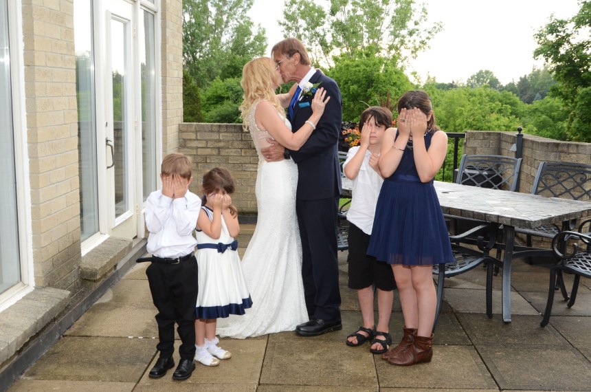 Wedding photographers London Ontario. Columbia Photos is wedding photography based in London Ontario. Owner and pro photographer is Phil Vanderpost.