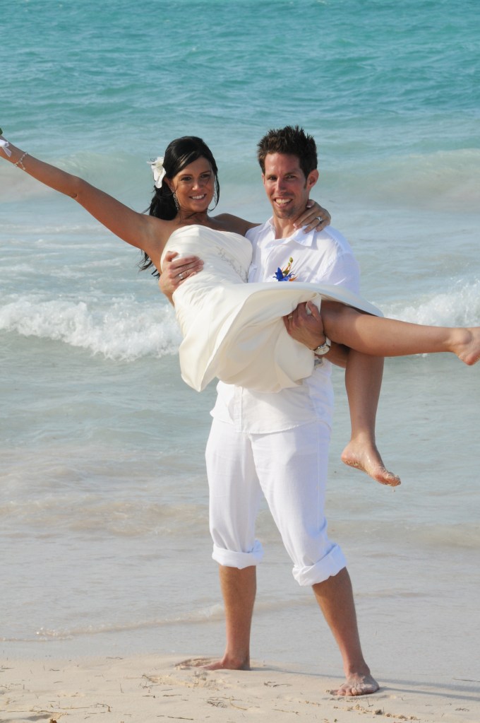 Wedding photographers London Ontario. Columbia Photos is wedding photography based in London Ontario. Owner and pro photographer is Phil Vanderpost.