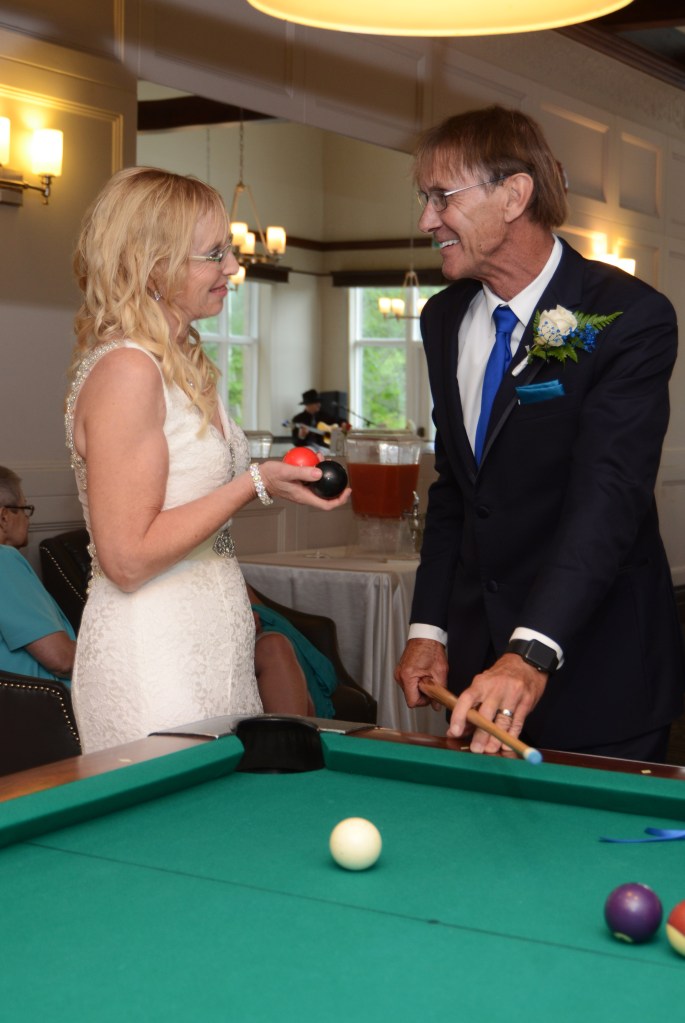 London Ontario Wedding Photographers. Wedding photographers London Ontario. Columbia Photos is wedding photography based in London Ontario. Owner and pro photographer is Phil Vanderpost.