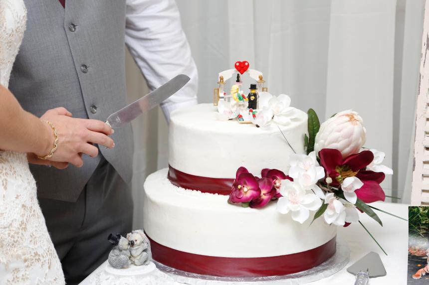 Wedding photographers London Ontario. Columbia Photos is wedding photography based in London Ontario. Owner and pro photographer is Phil Vanderpost.