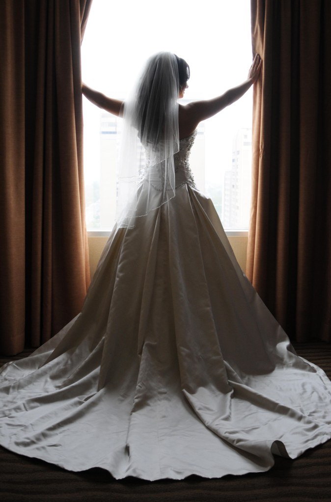 London Ontario Wedding Photographers. Wedding photographers London Ontario. Columbia Photos is wedding photography based in London Ontario. Owner and pro photographer is Phil Vanderpost.