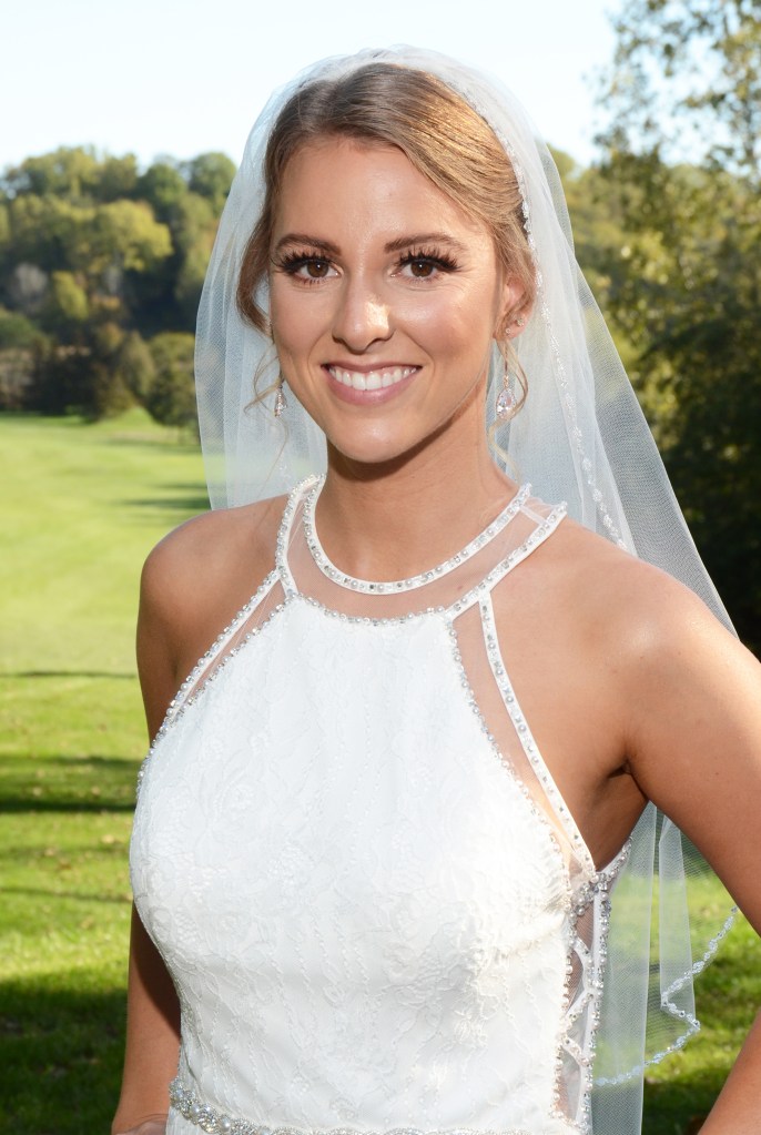Kettle Creek Golf and Country Club wedding. Wedding photographers London Ontario. Columbia Photos is wedding photography based in London Ontario. Owner and pro photographer is Phil Vanderpost.