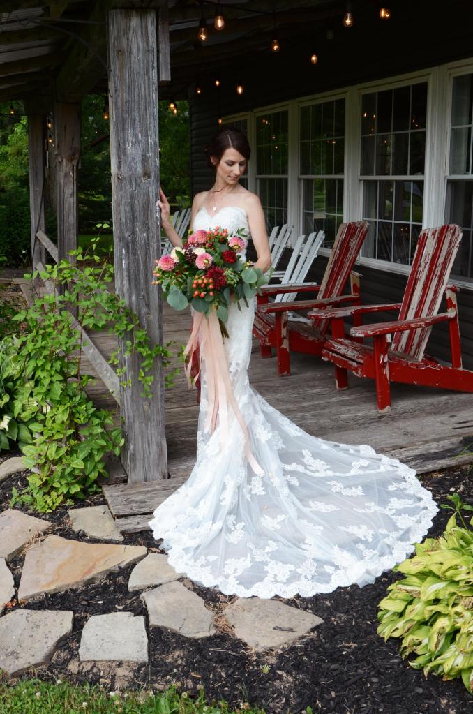 Wedding photographers London Ontario. Columbia Photos is wedding photography studio based in London, Ontario. Photographer is Phil Vanderpost