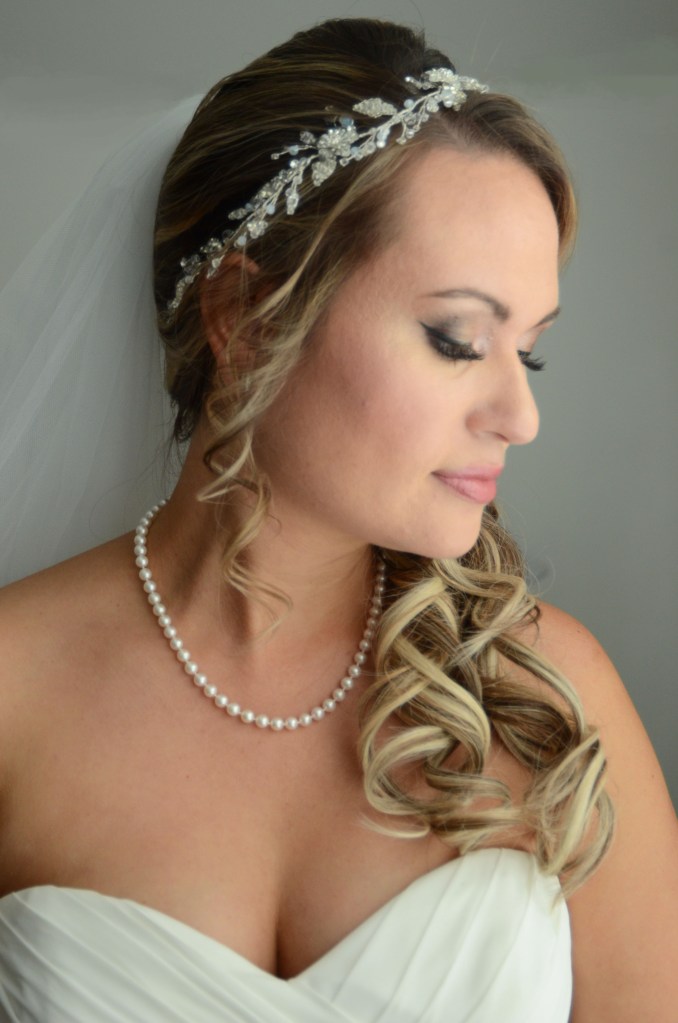 Wedding photographers London Ontario. Columbia Photos is wedding photography based in London Ontario. Owner and pro photographer is Phil Vanderpost.