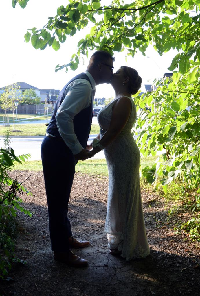 Wedding photographers London Ontario. Great country wedding photos by Columbia Photos.