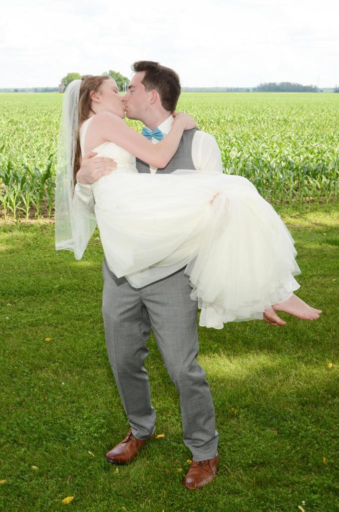 Wedding photographers London Ontario. Columbia Photos is wedding photography based in London Ontario. Owner and pro photographer is Phil Vanderpost.
