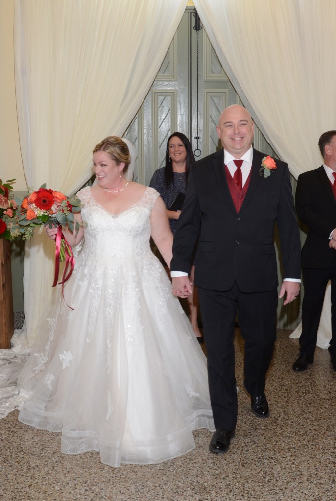Wedding photographers London Ontario. Columbia Photos is wedding photography based in London Ontario. Owner and pro photographer is Phil Vanderpost.
