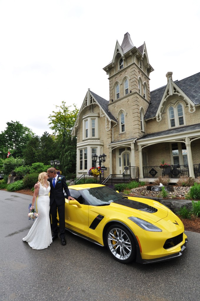 Wedding photographers London Ontario. Columbia Photos is wedding photography based in London Ontario. Owner and pro photographer is Phil Vanderpost.