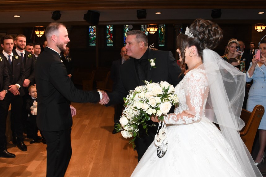 Beautiful wedding at The Metropolitan United church by Columbia Photos