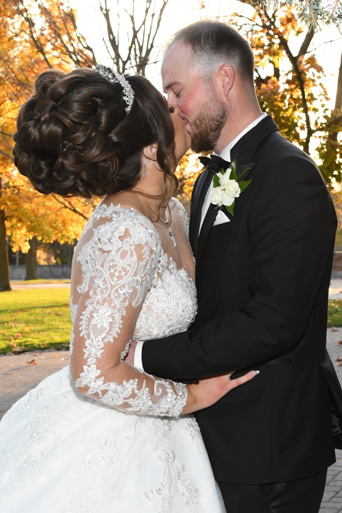 Beautiful wedding at The Old Courthouse by Columbia Photos