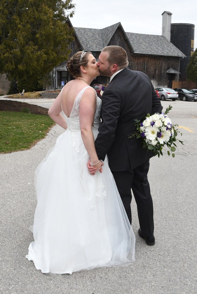 Wedding photography at the Elm Hurst Inn by Columbia Photos of London, Ontario