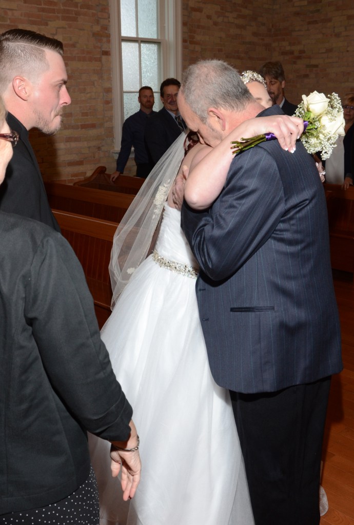 Wedding photographers London, Ontario. Columbia Photos is wedding photography based in London, Ontario.