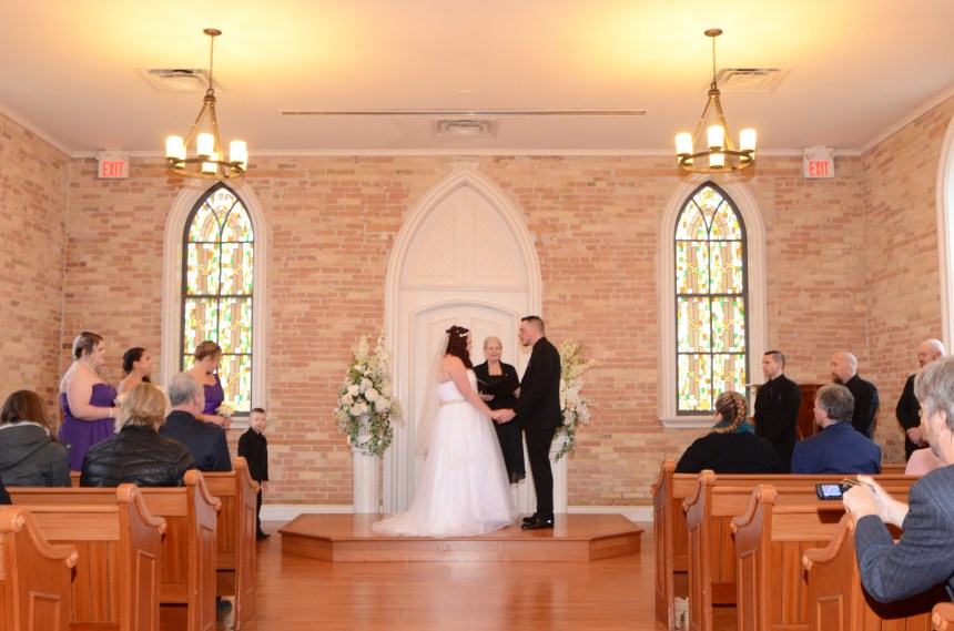 Wedding photographers London, Ontario. Columbia Photos is wedding photography based in London, Ontario.