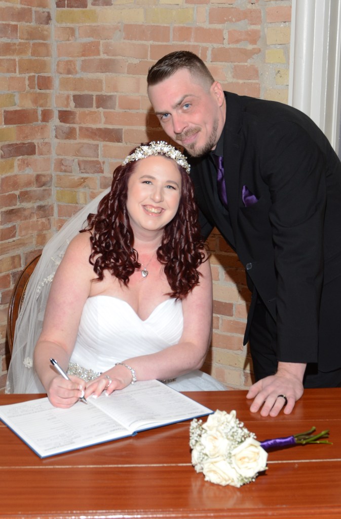 Wedding photographers London, Ontario. Columbia Photos is wedding photography based in London, Ontario.