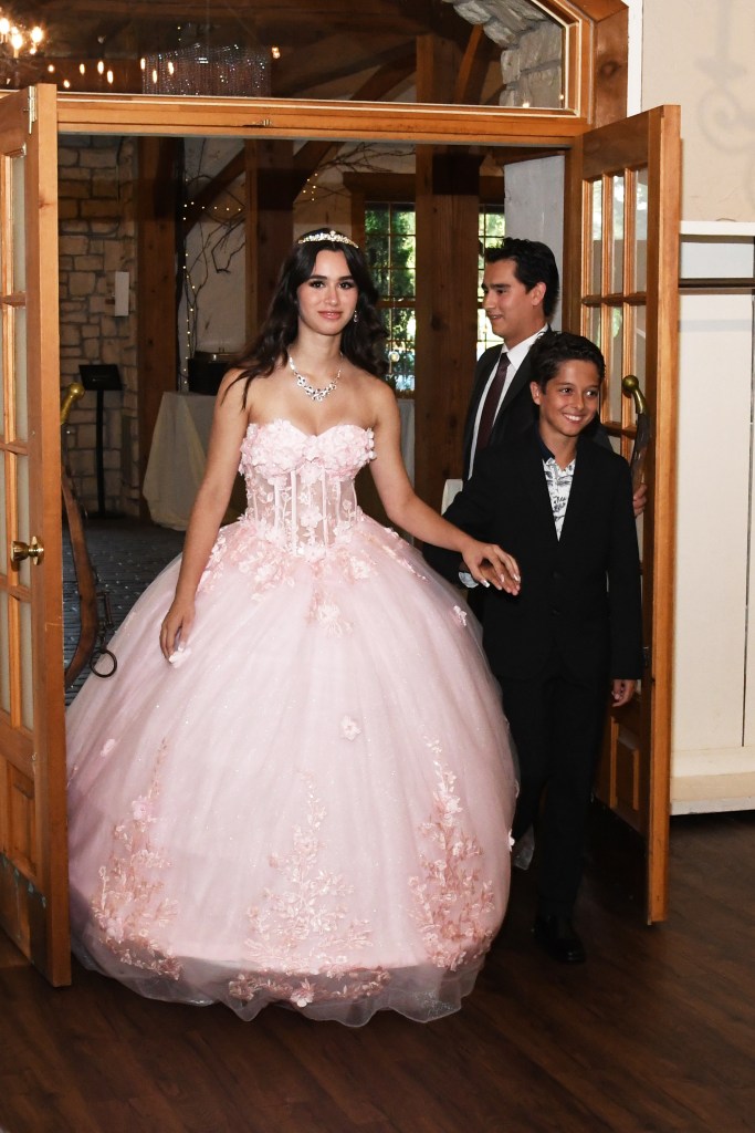 Quinceanera by Columbia Photos