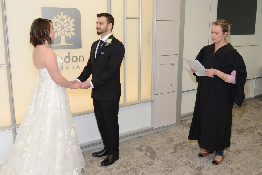 Wedding photographers London Ontario. Columbia Photos is wedding photography based in London Ontario. Owner and pro photographer is Phil Vanderpost.