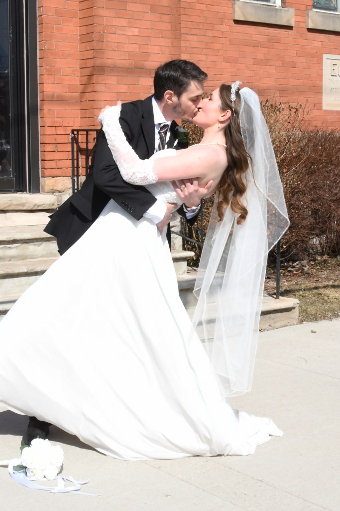 Beautiful March wedding by Columbia Photos