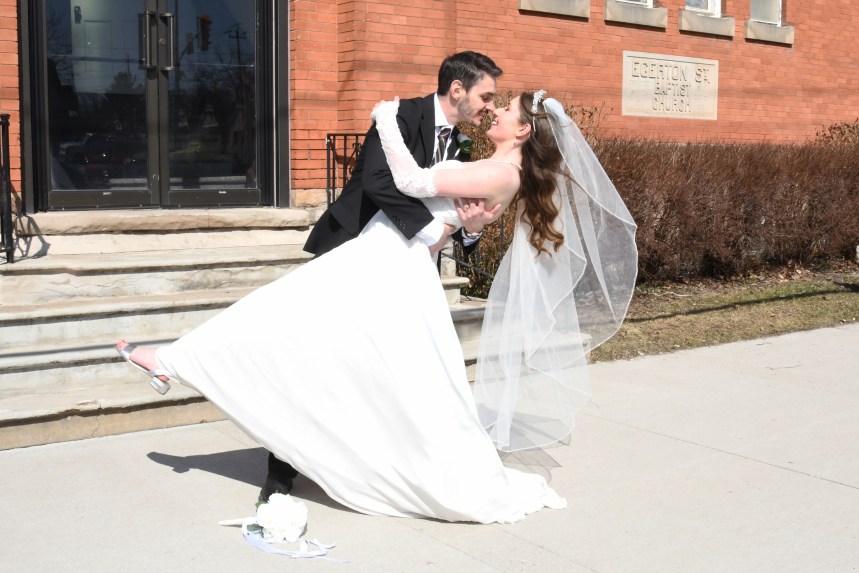 Beautiful March wedding by Columbia Photos