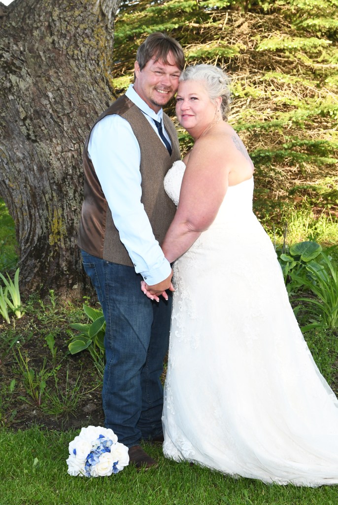 Lovely country wedding by Columbia Photos of London, Ontario.