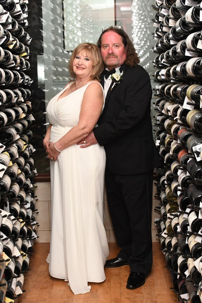 Beautiful wedding at The London Club by Columbia Photos