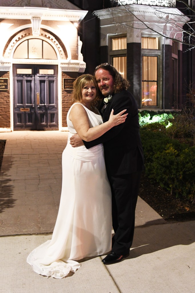 Beautiful wedding at The London Club by Columbia Photos