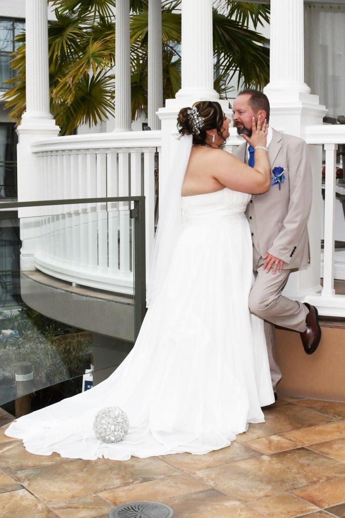 Beautiful Lamplighter Inn wedding by Columbia Photos