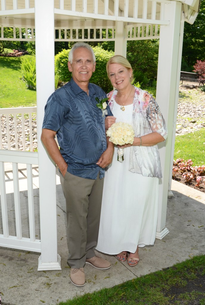Wedding photographers London Ontario. Columbia Photos is wedding photography based in London Ontario. Owner and pro photographer is Phil Vanderpost.
