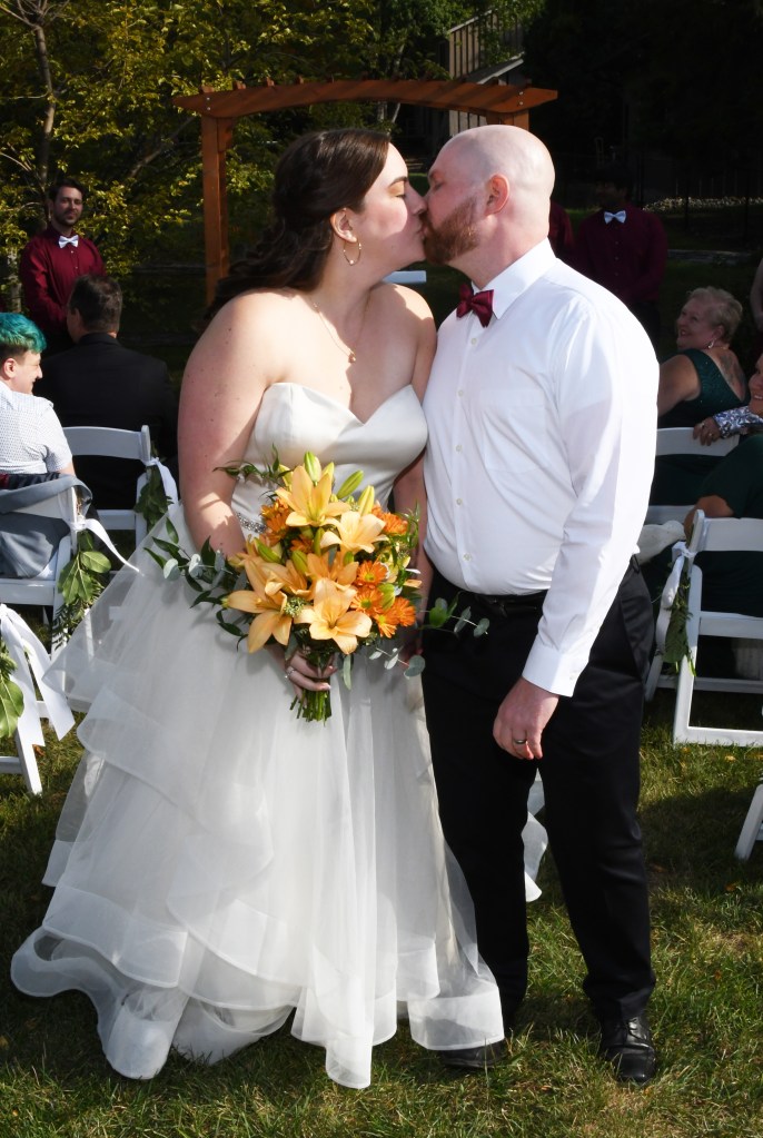Beautiful Lambton Shores wedding by Columbia Photos of London Ontario