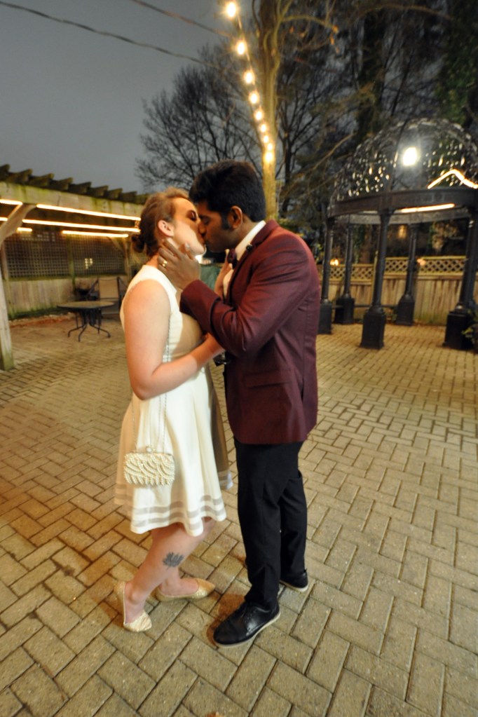 Wedding photographers London Ontario. Great country wedding photos by Columbia Photos.