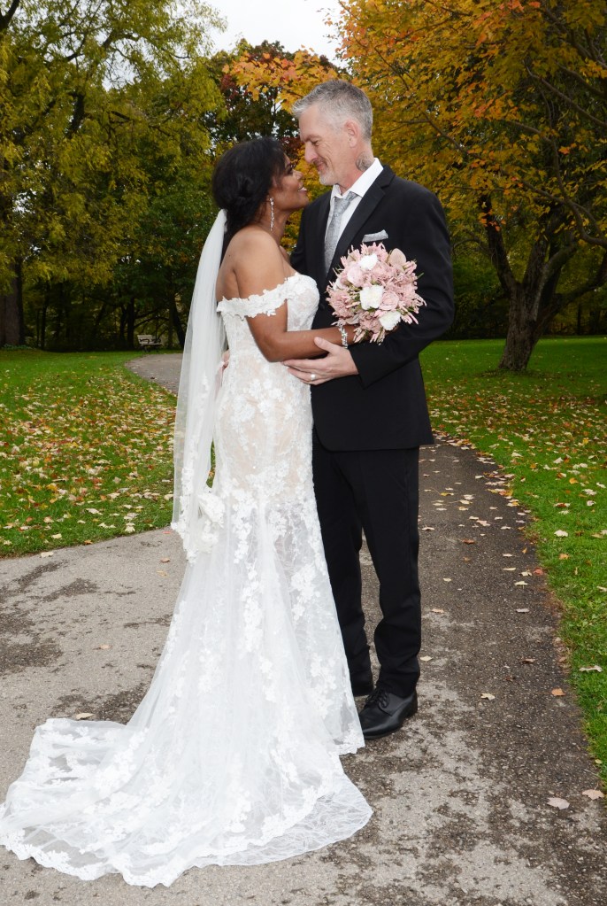 Wedding photographers London Ontario. Columbia Photos is wedding photography based in London Ontario. Owner and pro photographer is Phil Vanderpost.