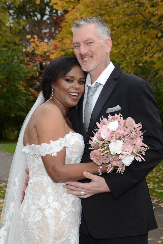 Wedding photographers London Ontario. Columbia Photos is wedding photography based in London Ontario. Owner and pro photographer is Phil Vanderpost.