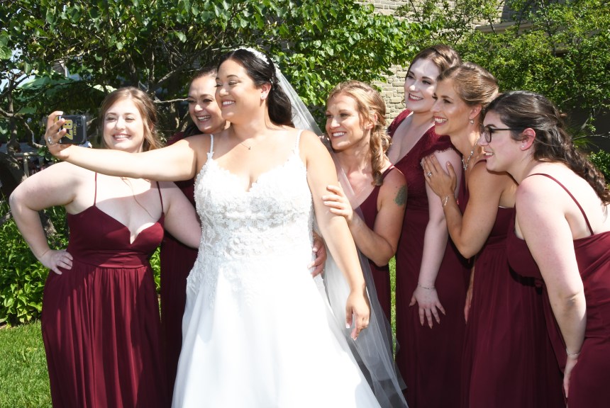Beautiful wedding at Riverbend Golf and Country Club by Columbia Photos of London Ontario