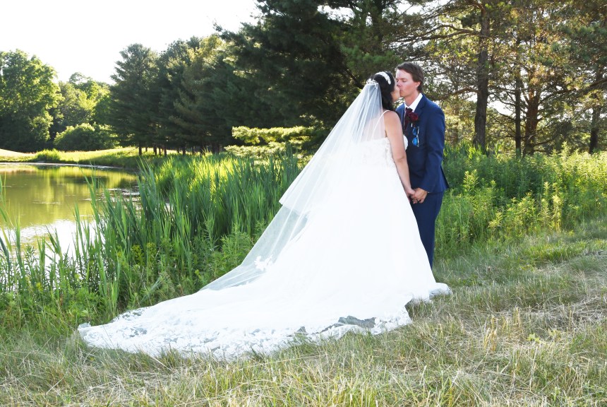 Beautiful wedding at Riverbend Golf and Country Club by Columbia Photos of London Ontario