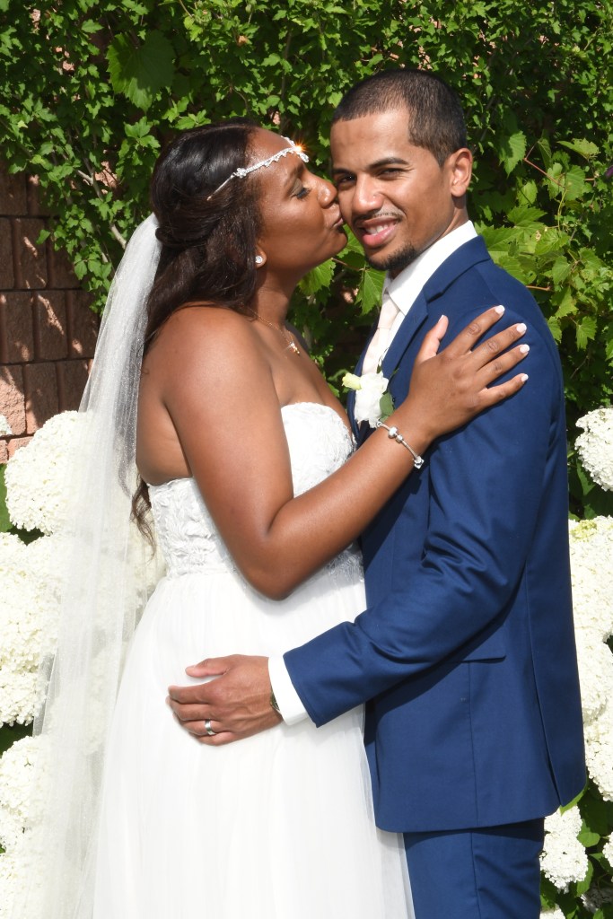 Wonderful wedding at Best Western Plus Stoneridge Inn by Columbia Photos of London Ontario