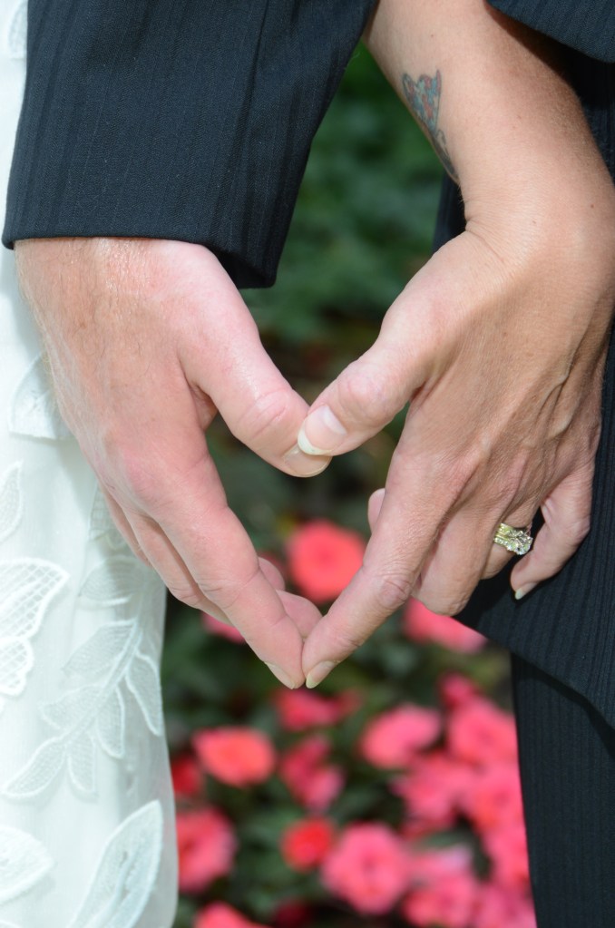 Beautiful wedding photography based in London Ontario.