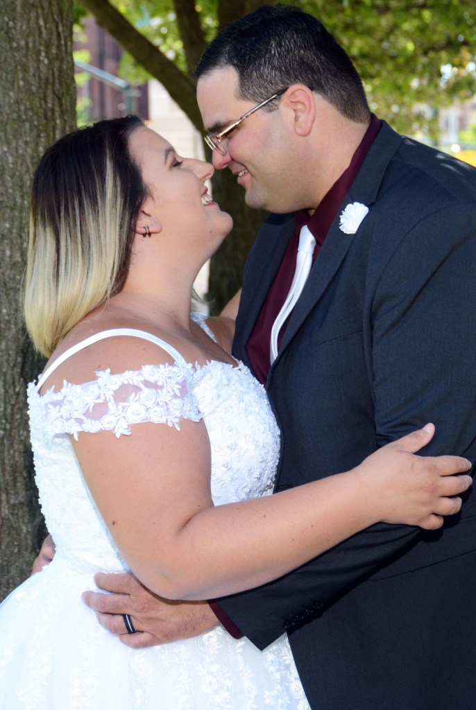 London Ontario Wedding Photographers. Wedding photographers London Ontario. Columbia Photos is wedding photography based in London Ontario. Owner and pro photographer is Phil Vanderpost.