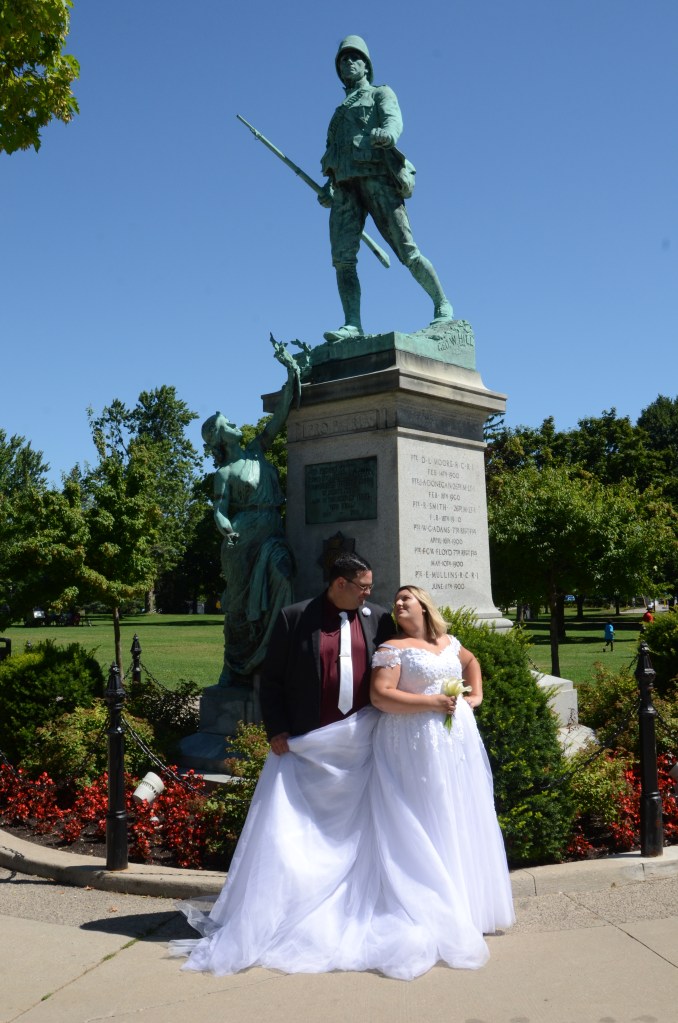 Wedding photographers London Ontario. Columbia Photos is wedding photography based in London Ontario. Owner and pro photographer is Phil Vanderpost.