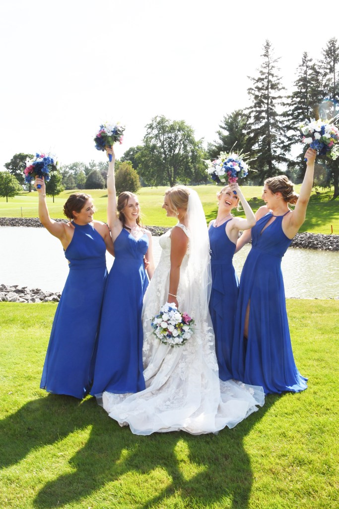 Fun wedding photo at The Highland Golf and Country Club by Columbia Photos