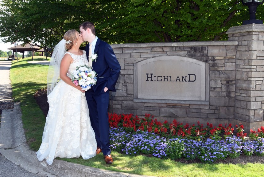 Lovely wedding photo at The Highland Country Club by Columbia Photos in London Ontario